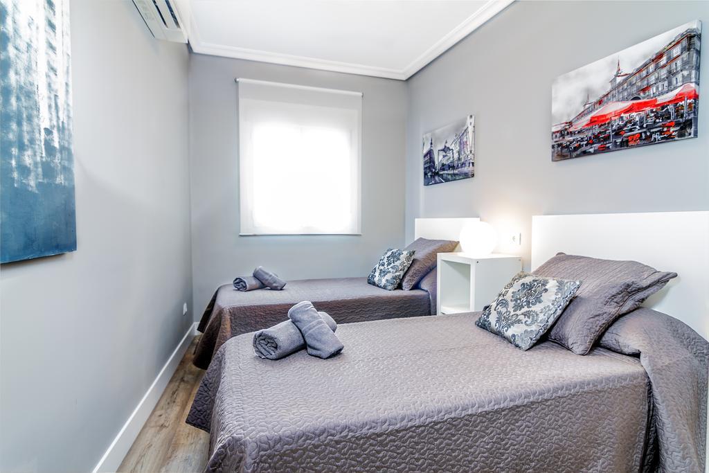 Habitat Apartments Latina Madrid Værelse billede